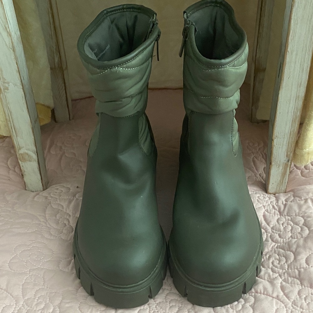 Olive Green Chunky Lug Ankle Boots for Women
